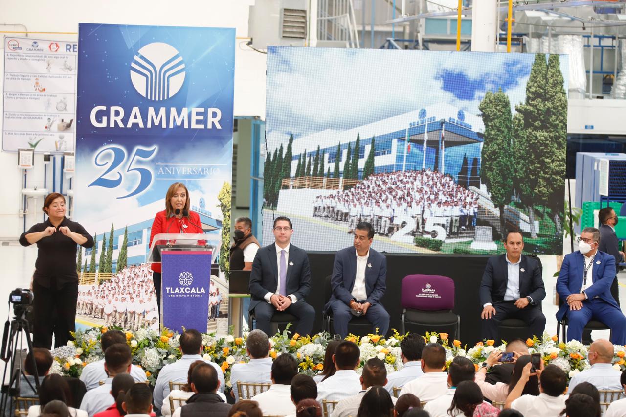 Inauguró gobernadora Lorena Cuéllar línea de producción para Mercedes Benz en la empresa Grammer